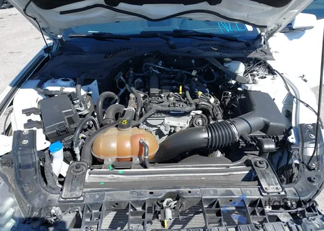 2019 Ford Mustang Ecoboost z USA, uszkodzony, nr VIN 1FATP8UHXK5205196